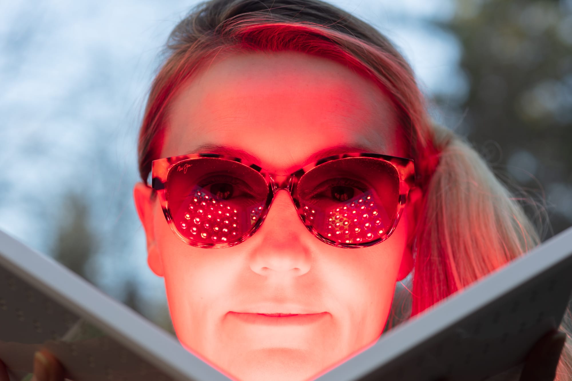 LED red and near-infrared light therapy for wrinkles.